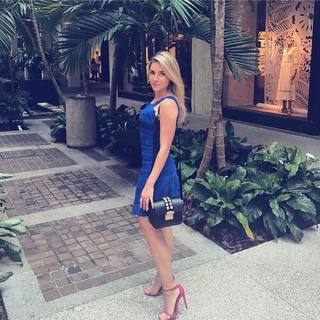 Monique Alfradique feet photo thumbnail