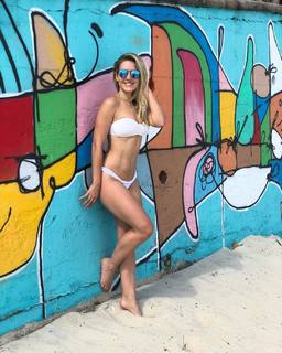 Monique Alfradique feet photo thumbnail