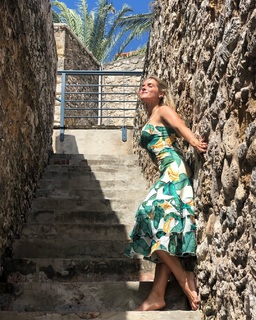 Monique Alfradique feet photo thumbnail