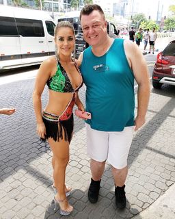 Monique Alfradique feet photo thumbnail