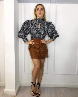 Monique Alfradique feet photo thumbnail