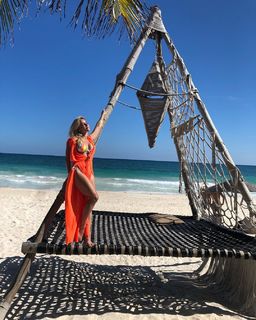 Monique Alfradique feet photo thumbnail