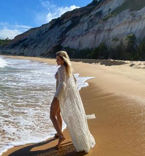 Monique Alfradique feet photo thumbnail