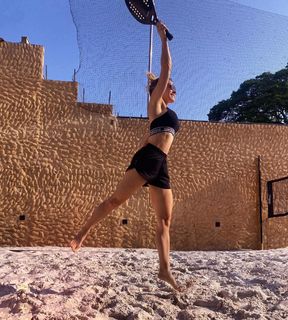 Monique Alfradique feet photo thumbnail