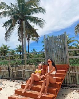 Monique Alfradique feet photo thumbnail