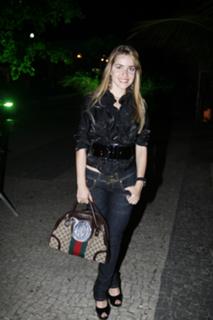 Monique Alfradique feet photo thumbnail