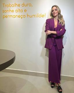 Monique Alfradique feet photo thumbnail