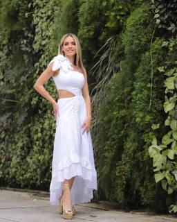 Monique Alfradique feet photo thumbnail