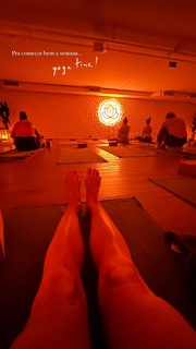 Monique Alfradique feet photo thumbnail