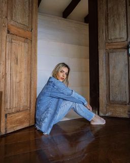 Monique Alfradique feet photo thumbnail