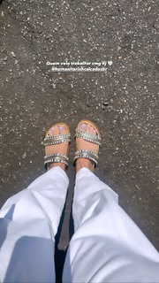 Monique Alfradique feet photo thumbnail