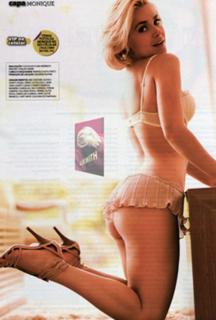 Monique Alfradique feet photo thumbnail