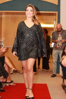 Monique Alfradique feet photo thumbnail