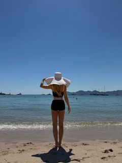 Monique Alfradique feet photo 9