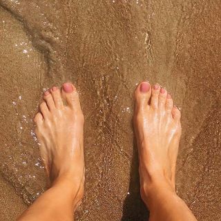 Monique Alfradique feet photo 1