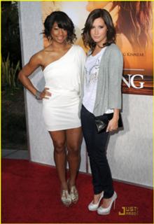 Monique Coleman feet photo 9