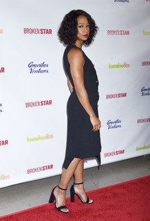 Monique Coleman feet photo 4