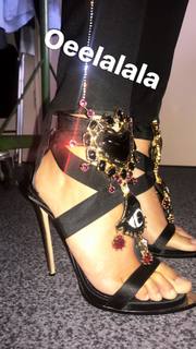 Monique Smit feet photo 3
