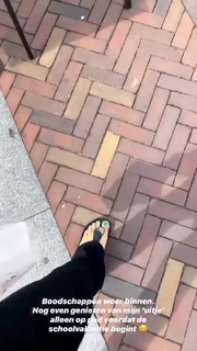 Monique Smit feet photo 6