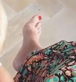 Monique Smit feet photo 2