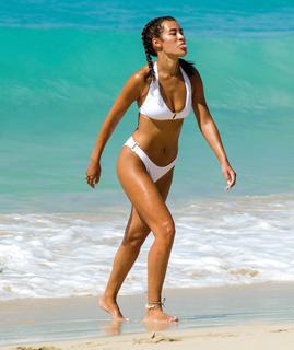 Montana Brown feet photo 9