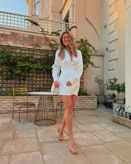 Montana Brown feet photo 1