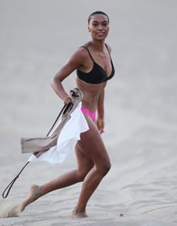 Montana Fishburne feet photo 12