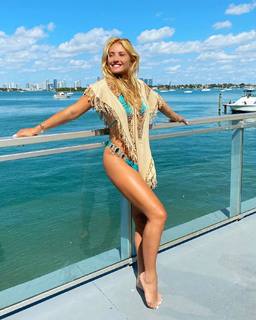 Montana Tucker feet photo 5