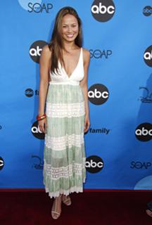 Moon Bloodgood feet photo thumbnail