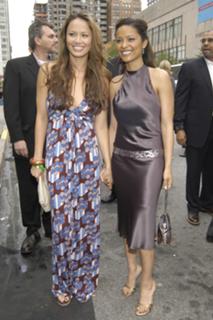 Moon Bloodgood feet photo thumbnail