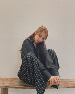 Moon Byul feet photo 10