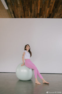 Moon Byul feet photo 19
