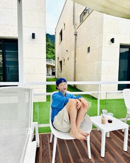 Moon Byul feet photo 6