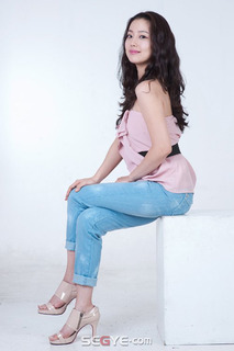 Moon Chae-Won feet photo 8