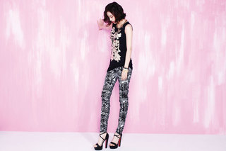 Moon Chae-Won feet photo 9