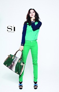 Moon Chae-Won feet photo 2