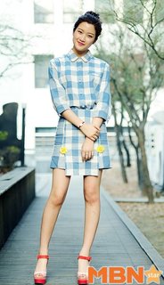 Moon Ga-young feet photo 3
