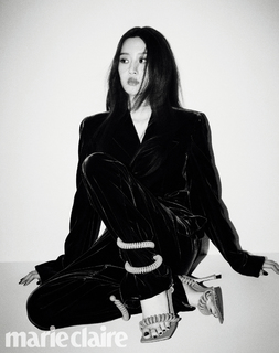 Moon Ga-young feet photo 4