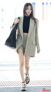 Moon Ga-young feet photo 5
