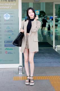 Moon Ga-young feet photo 8
