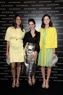 Moran Atias feet photo thumbnail