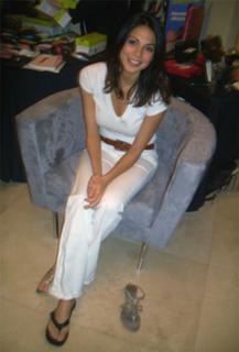 Moran Atias feet photo thumbnail