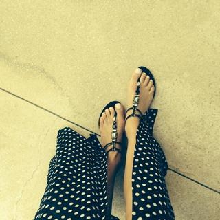 Moran Atias feet photo thumbnail