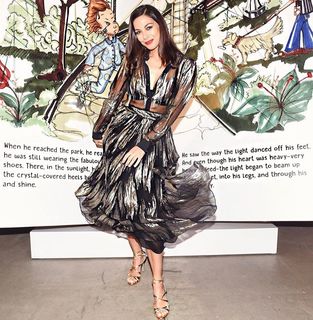 Moran Atias feet photo thumbnail