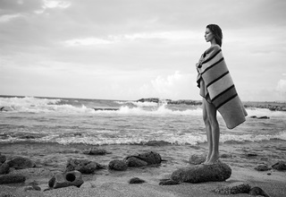 Moran Atias feet photo thumbnail