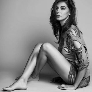Moran Atias feet photo thumbnail