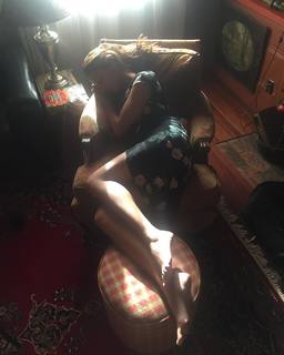 Moran Atias feet photo thumbnail