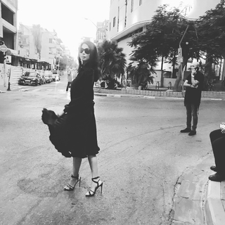 Moran Atias feet photo thumbnail