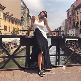 Moran Atias feet photo thumbnail