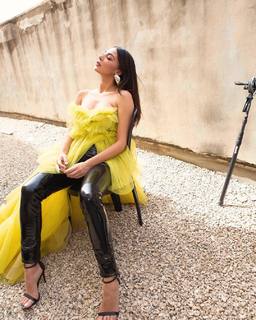 Moran Atias feet photo thumbnail